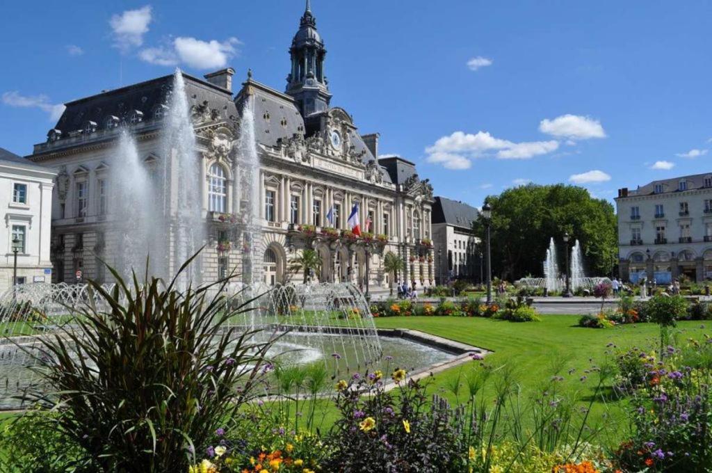 Triumph - Place De La Victoire Tours